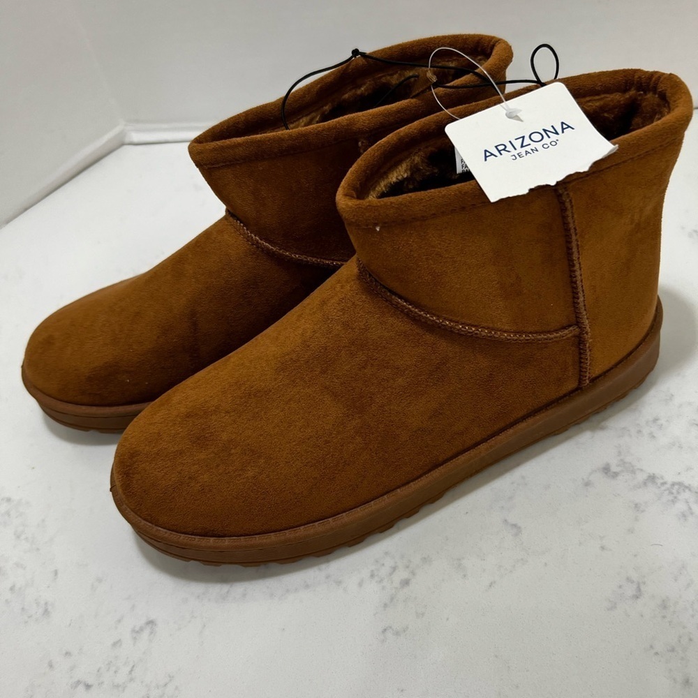 Arizona Jean Company Brown Suede Boots